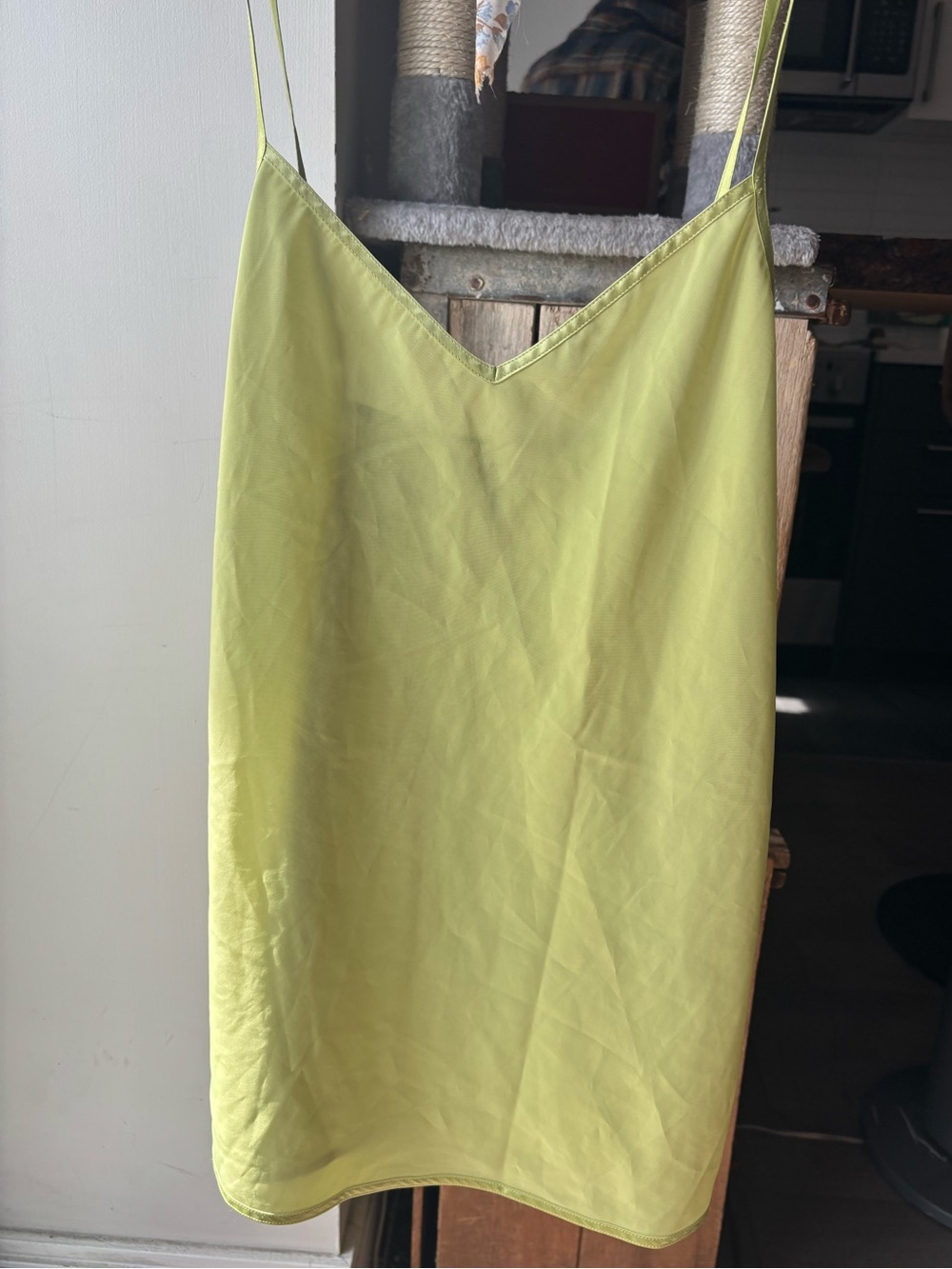 4 for $25- Y2K La Senza Lime Yellow V-Neck Spaghetti Strap Cami